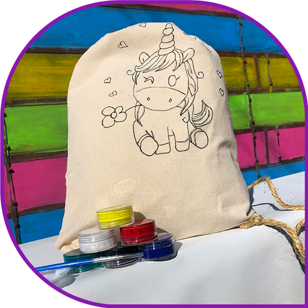 Taller Deco crea mochilas Tacabra