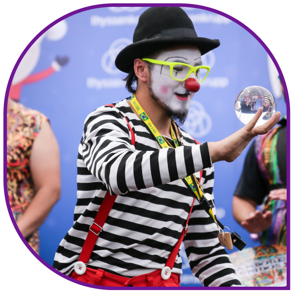 Recepción circense con artistas Tacabra