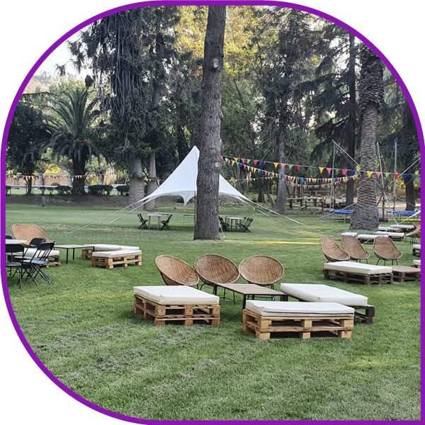 Zona lounge rústica para eventos Tacabra